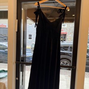 Elegant Black Velvet Dress